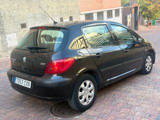 Peugeot 307