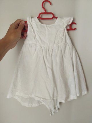 Lote vestidos bebé 12-18 meses