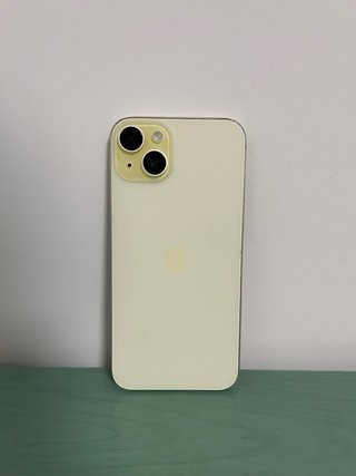 iPhone 15 Plus Amarillo Pálido 128GB