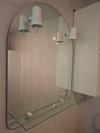 Espejo de baño con apliques