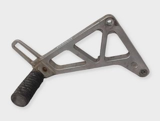 Estribera Trasera Derecha Con Soporte Honda Mtx R
