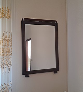 Specchio da parete in legno e vetro