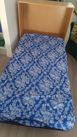 Cama mueble de madera