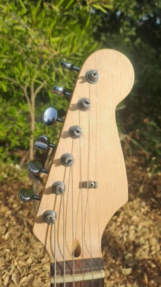 Guitarra Eléctrica Madera Natural