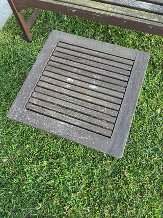 Banco de jardín de madera de acacia 138x47 fondo