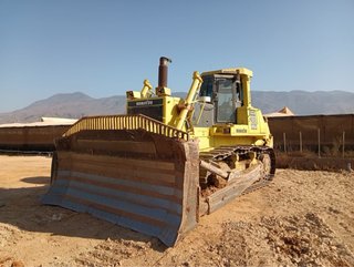 Komatsu 275AX Bulldozer