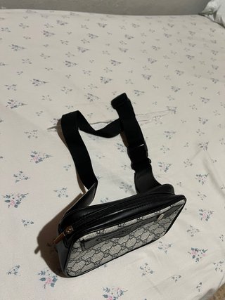 Riñonera Gucci Negra y Gris