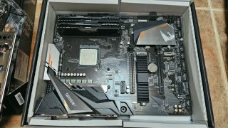 COMBO Ryzen 7 3700X Gigabyte B450 AORUS Elite 32GB