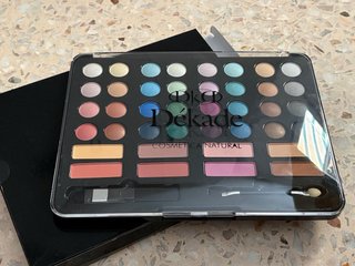 Set Maquillaje Dékade Multicolor