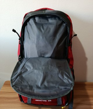 Mochila  60L roja Impermeable  Nueva