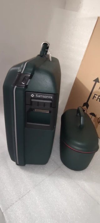 Maleta y neceser Samsonite verde