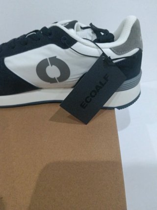 Zapatillas Ecoalf Negras y Blancas Talla 44