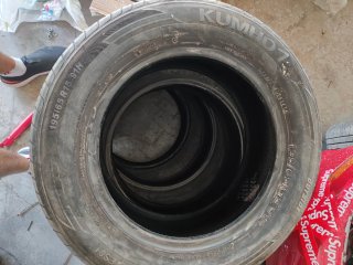 Neumático 215/65 R16 98H