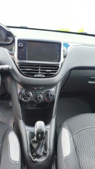 Peugeot 208 Style 1.2 Puretech 82cv (2015)