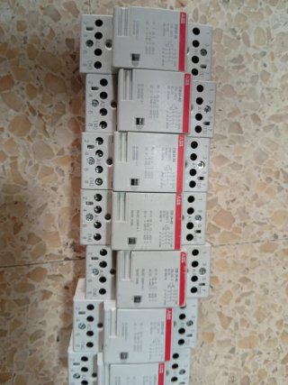 Contactores ABB ESB24-40 (4 polos)