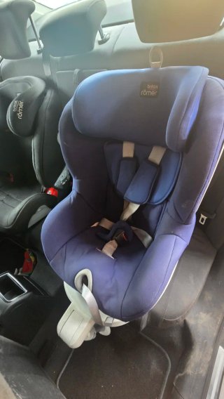 Britax Römer Dualfix 360º ISOFIX 0-18 kg
