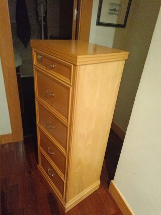 Cajonera alta de madera