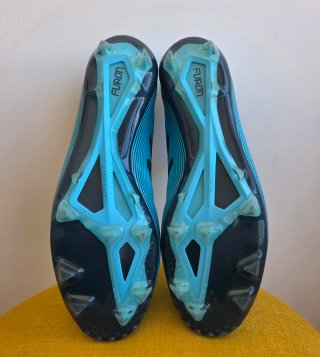 Botas de fútbol New Balance Furon