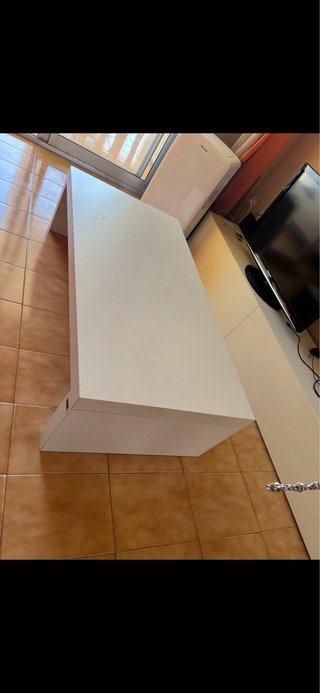 Mesa de centro blanca de madera