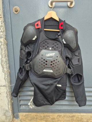 BodyProtector Leatt 3DF AirFit Hybrid