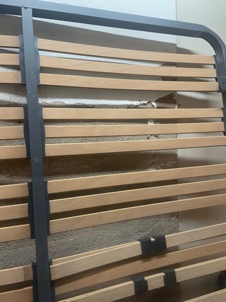Somier con patas metálico y madera