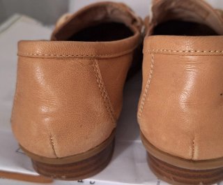 Mocasines Beige Cadena Talla 36.5
