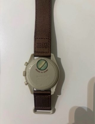 Omega x Swatch Saturno