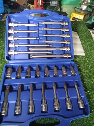 Set estrattori viti e bulloni spaccati