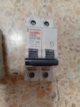 ICP-M 30A Merlin Gerin C60N Interruptor
