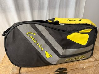 Pala de pádel Siux + Bolsa