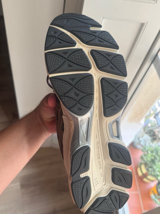Zapatillas Asics Gel NYC Beige/Marrón
