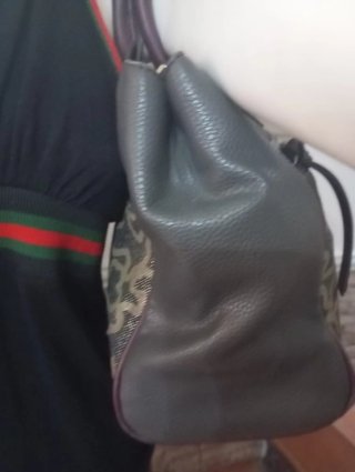 Bolso Tous Piel Negro y Dorado