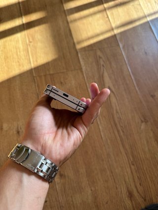 Samsung Galaxy Z Flip 4 Viola