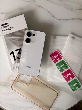 Oppo Reno 13 5G 256GB Plata 12GB RAM. Con su caja