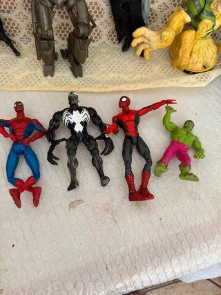 Lote 17 figuras Spiderman y Marvel