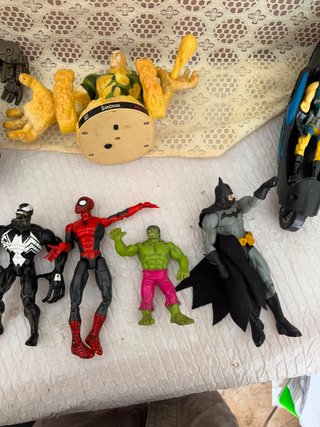 Lote 17 figuras Spiderman y Marvel