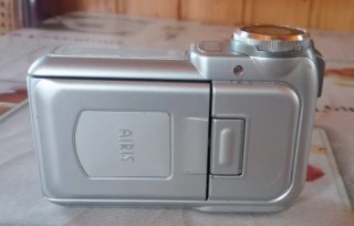 Cámara Digital Airis MPEG-4 Plata