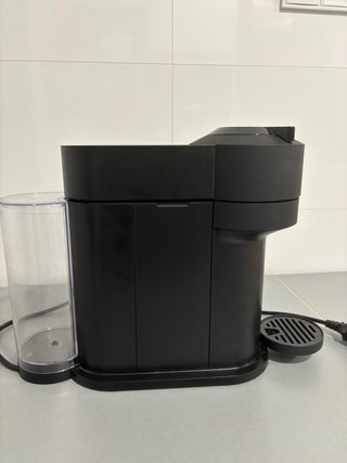 Cafetera Nespresso Vertuo Negra