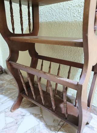 Mueble auxiliar rústico