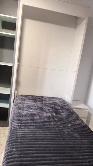 Camas abatibles con escritorio y estantería