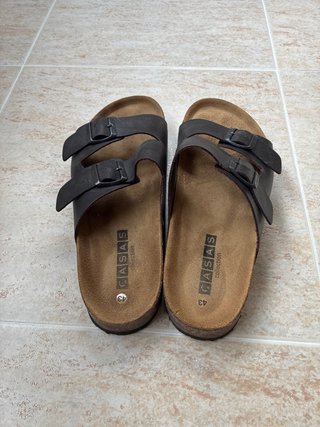 Sandalias de cuero Casas negras y marrones