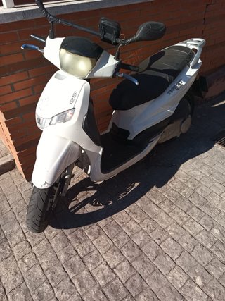 Peugeot Tweet 125i 2018 Blanca