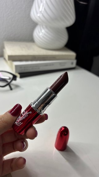 MAC Viva Glam Chappel Labial Granate