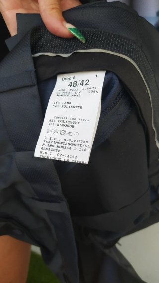 Traje Geoviani Negro y Azul , camisa cinturón todo
