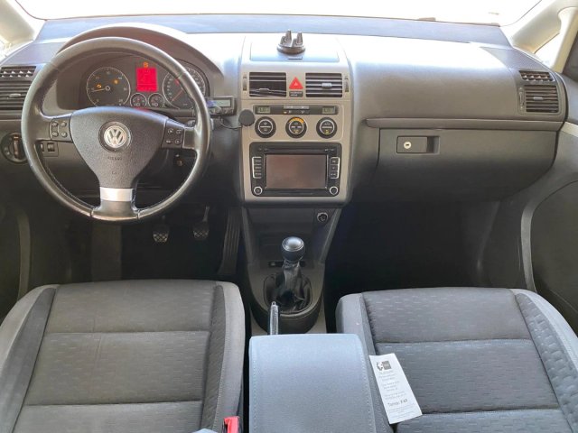 Volkswagen Touran 2010