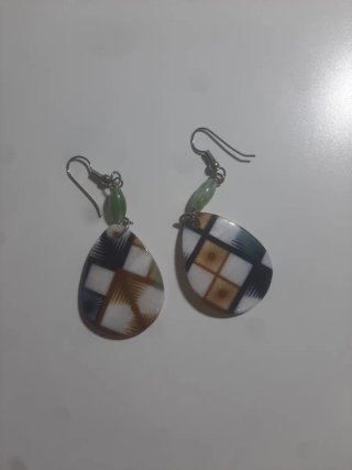 Pendientes lágrima multicolor y verde