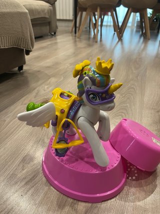 Proyector infantil y unicornio que de levanta