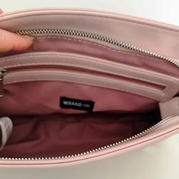 Bolso bandolera o de hombro rosa