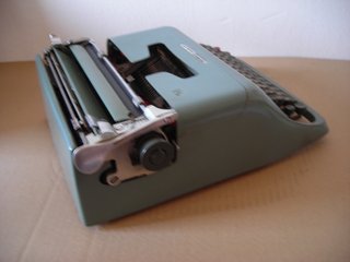 Máquina de escribir Olivetti Studio 44 - VER FOTOS