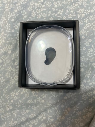 Funda Tech 21 EvoClear para AirPods Max